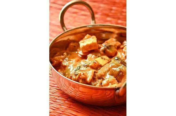 Kadai Paneer picant și cremos